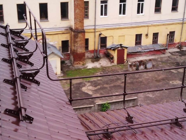Кровельное ограждение